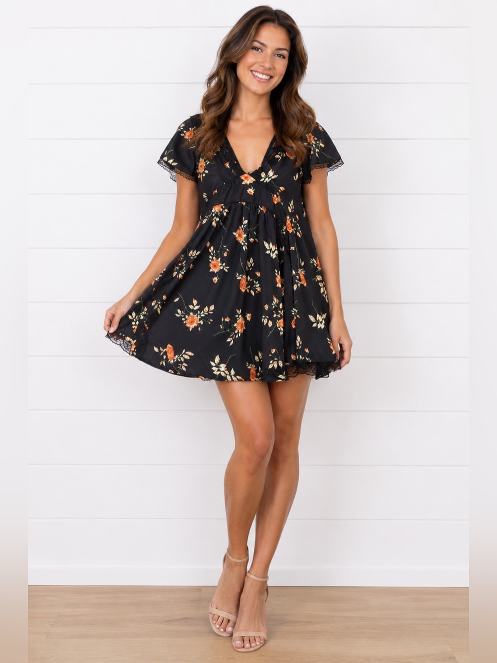By Together floral print plunge lace trim v neck babydoll mini dress - small nwt